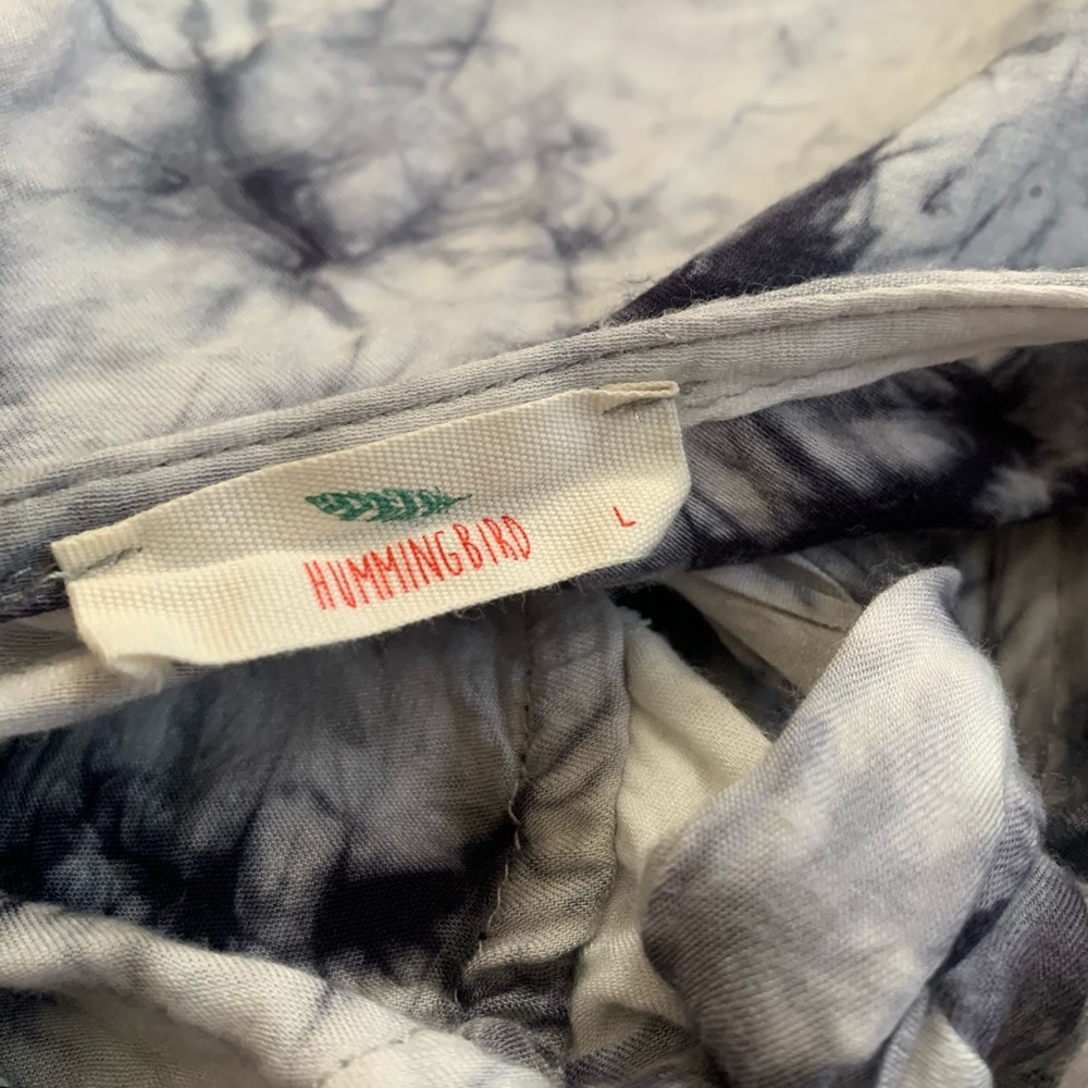 Hummingbird Crop Top - Picture 2 of 3